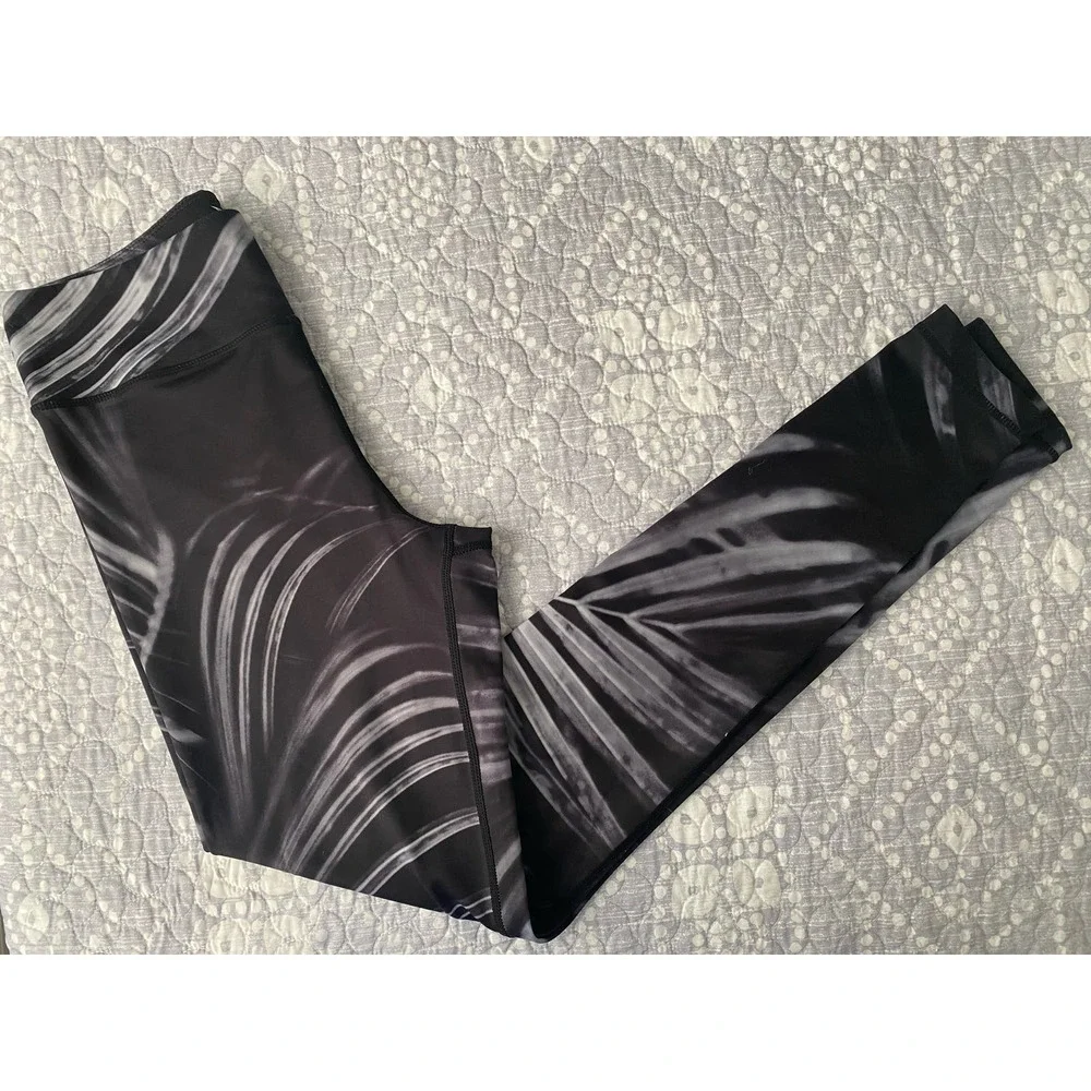Wise Fool Leggings Black White Palms Size Medium